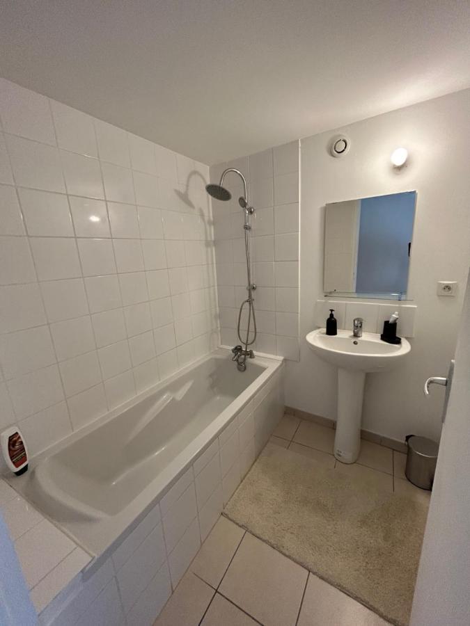 Charmant Appartement 2 Ch Nyons-Centre Ville Eksteriør billede