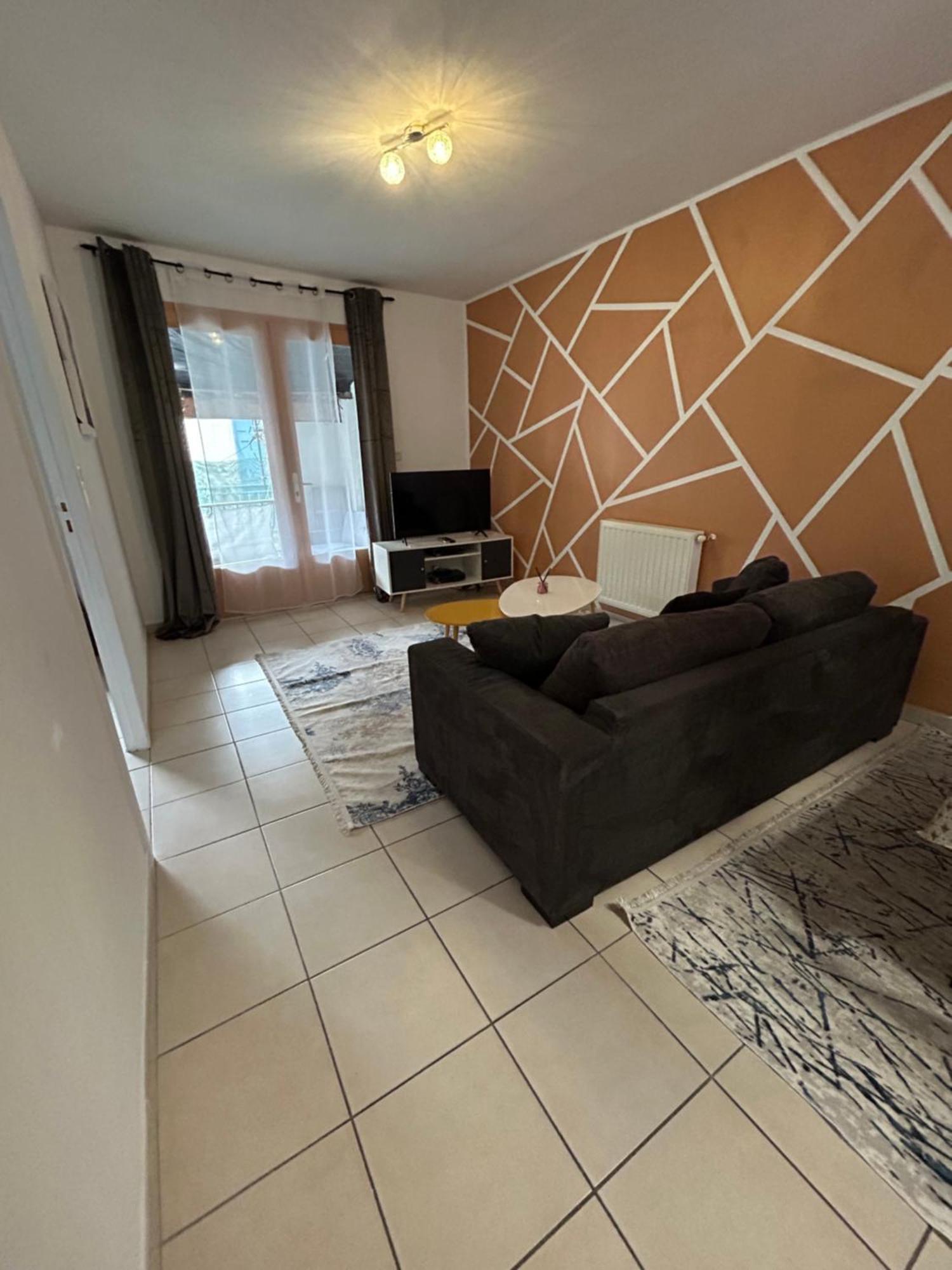 Charmant Appartement 2 Ch Nyons-Centre Ville Eksteriør billede